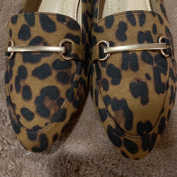Ambers Leopard Flats Size 6.5 - Picture 6 of 6